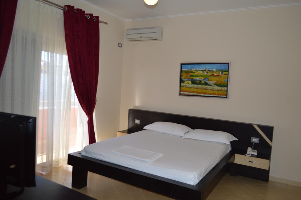 Tirana Hotel Ksamil Rom bilde