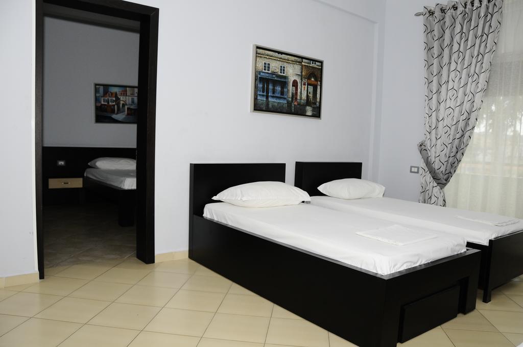 Tirana Hotel Ksamil Rom bilde